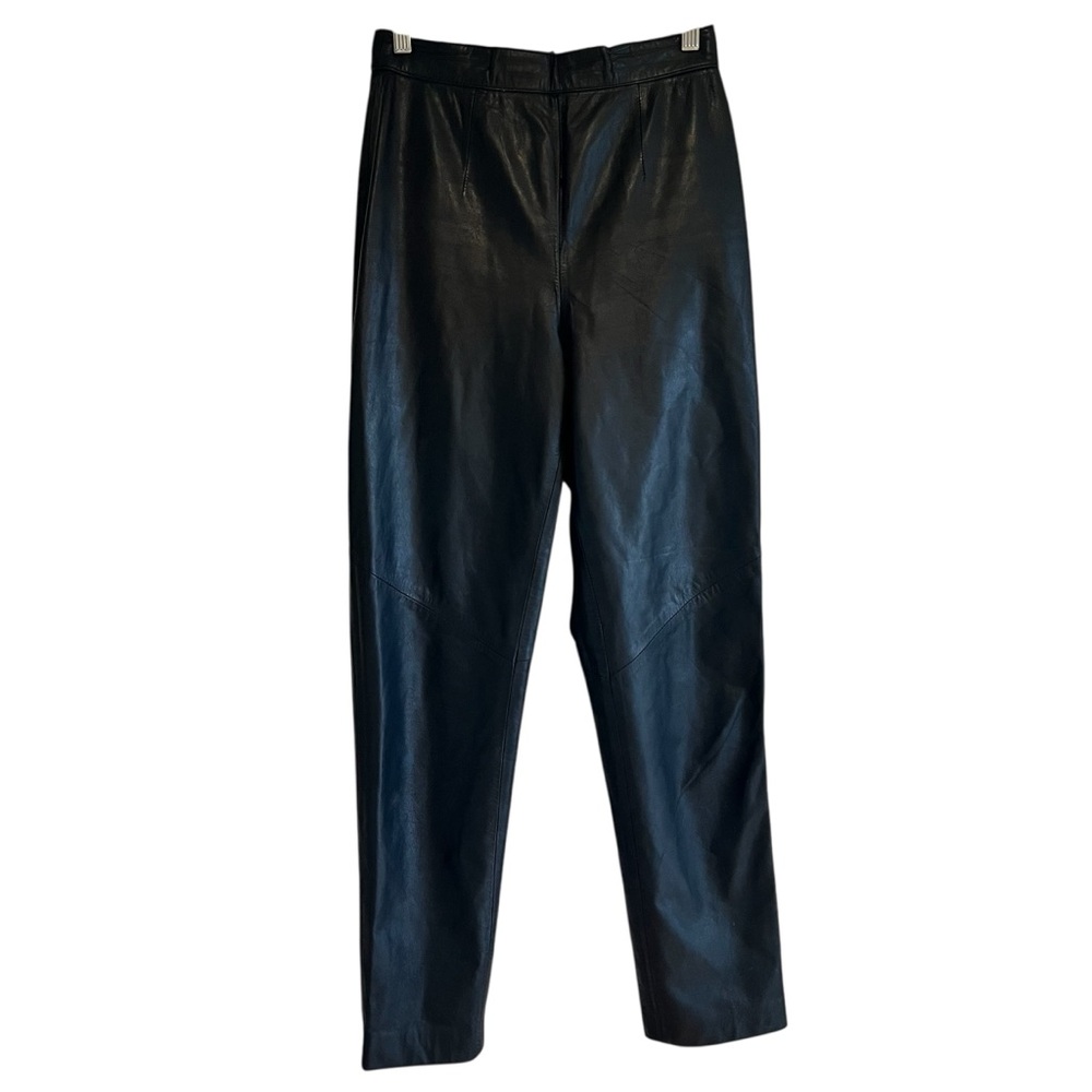 Danier vintage high waist relaxed fit leather pants size 6 excellent condition